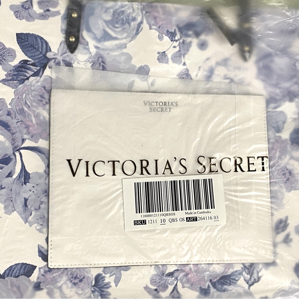 NEW Special Edition VICTORIA’S SECRET Floral Total - Picture 5 of 9